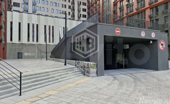 Продажа 3-комн квартиры на вторичном рынке Новоостаповская улица,  д. 20