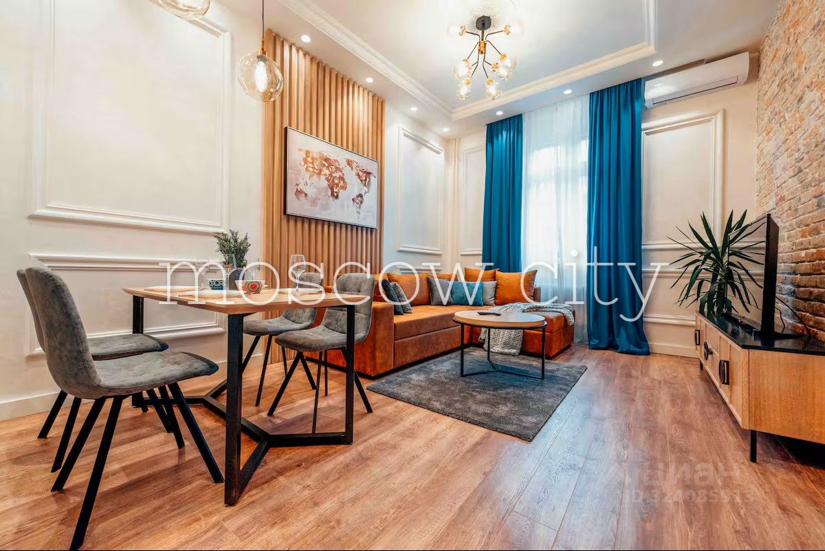 Продажа 3-комн квартиры на вторичном рынке Малый Патриарший переулок, 3