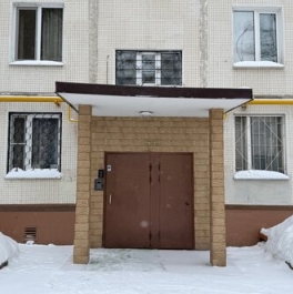 Продажа 2-комн квартиры на вторичном рынке Черноморский б-р,  д. 4