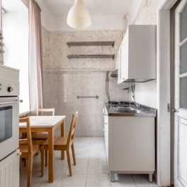 Продажа 2-комн квартиры на вторичном рынке Кутузовский пр-кт