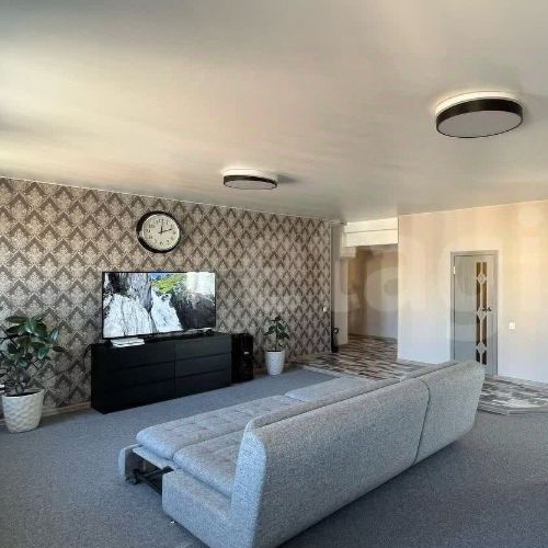 3-комн квартира Кирилловская улица, 1