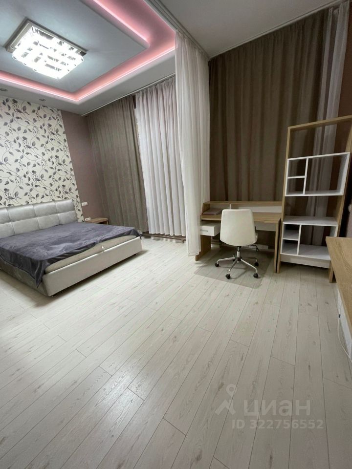 Продажа 2-комн квартиры на вторичном рынке Суворовский проспект, 61