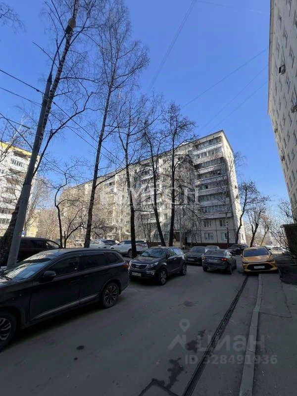 Продажа 2-комн квартиры на вторичном рынке Витебская улица, 8К1