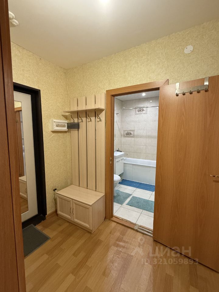 Аренда 1-комн квартиры на вторичном рынке пос. Парголово, улица Федора Абрамова, 21к3