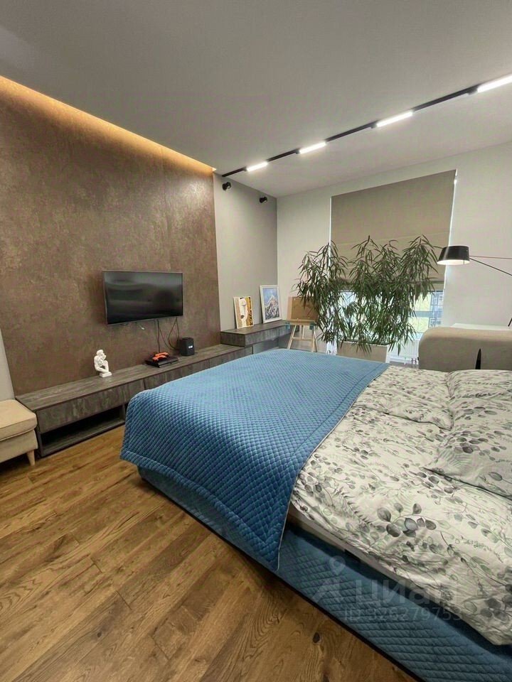 Продажа 2-комн квартиры на вторичном рынке улица Жукова, 1