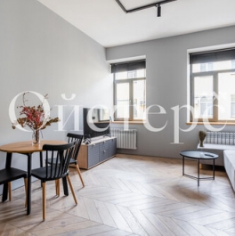 Продажа 2-комн квартиры на вторичном рынке улица Маяковского,  д. 42