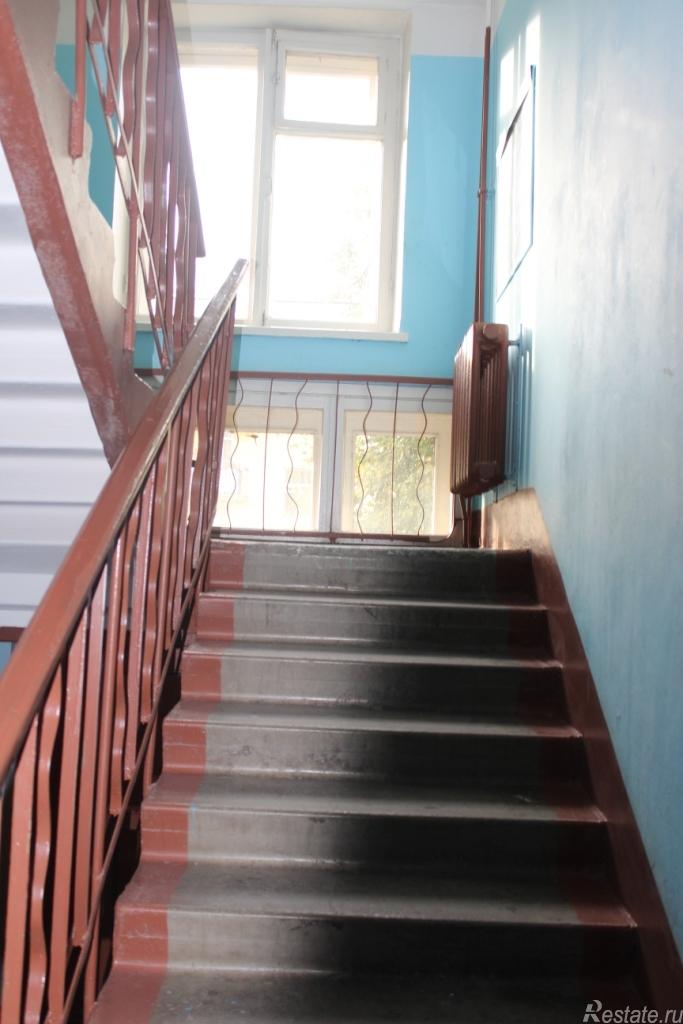 Продажа 2-комн квартиры на вторичном рынке Стрельна п, Львовская ул,  д. 6