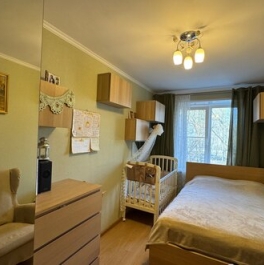 Продажа 3-комн квартиры на вторичном рынке ул Петра Романова,  д. 2,  к. 2