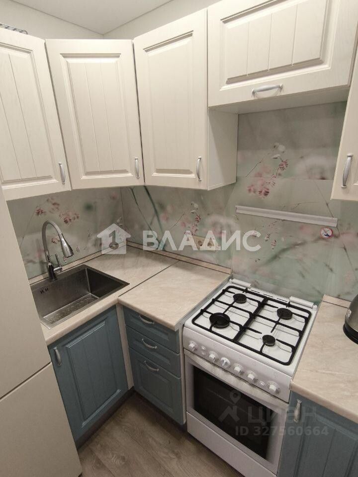 Продажа 2-комн квартиры на вторичном рынке улица 1-я Ватутинская, 7