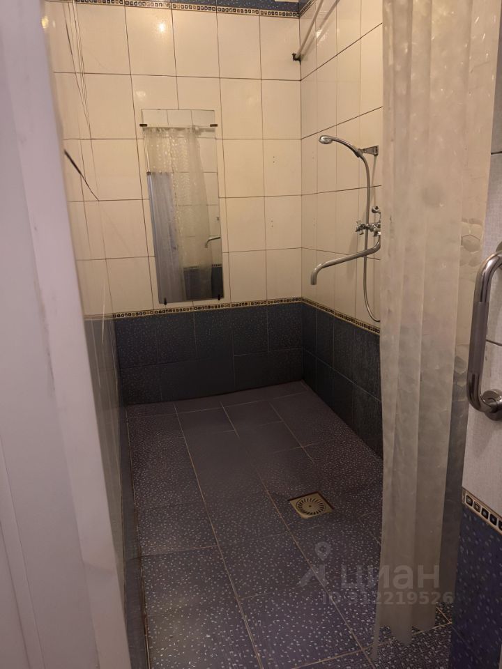 Продажа комнаты Большеохтинский проспект, 22к1