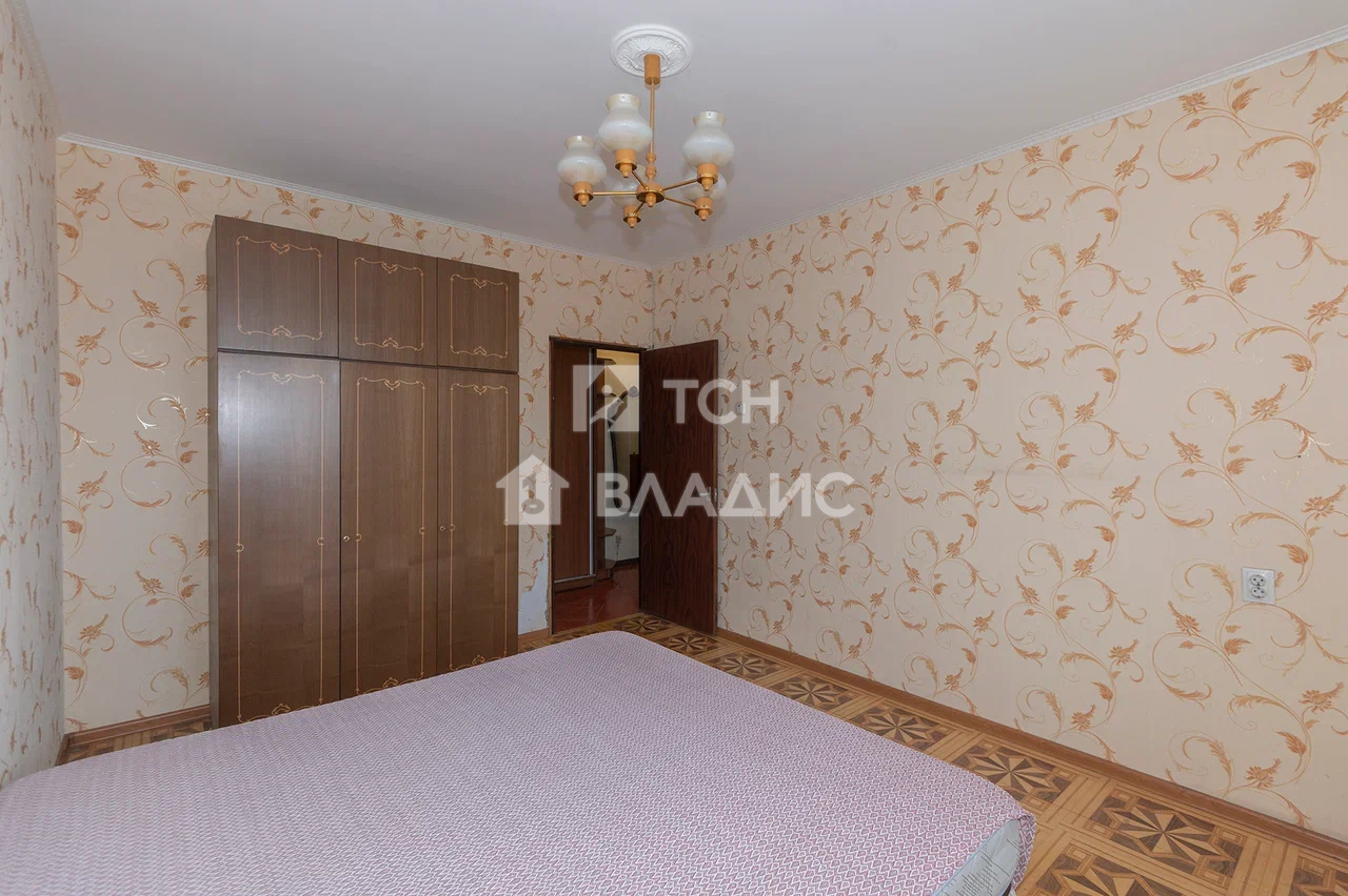 3-комн квартира Староватутинский проезд, 11