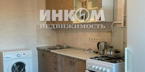 1-комн квартира Изумрудная улица,  д. 14