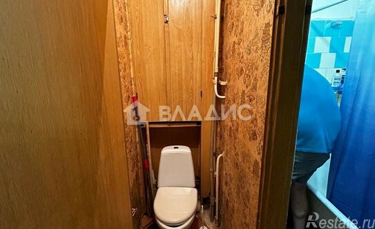 Продажа 2-комн квартиры на вторичном рынке Витебский пр-кт,  д. 21,  к. 1