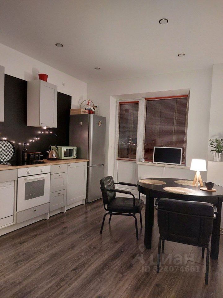 Продажа 1-комн квартиры на вторичном рынке проспект Героев, 24к3