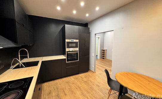 Продажа 3-комн квартиры на вторичном рынке Мурино г, Воронцовский б-р,  д. 11 к1