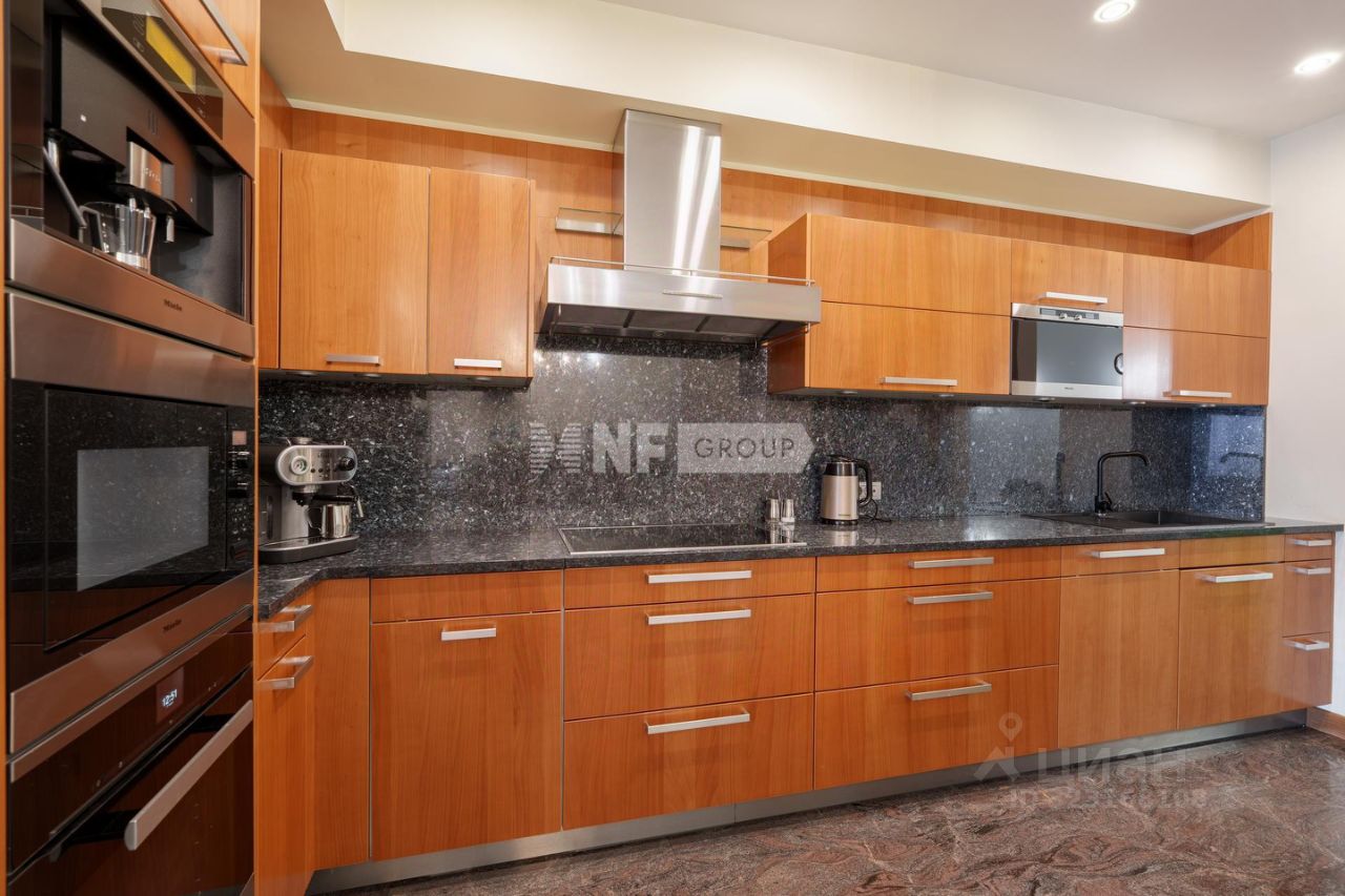 Продажа 4-комн квартиры на вторичном рынке 1-й Зачатьевский переулок, 5