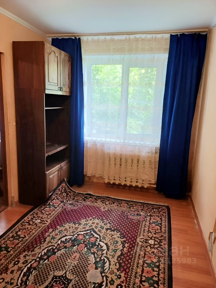 Продажа 2-комн квартиры на вторичном рынке Серпухов, Советская улица,  д. 103