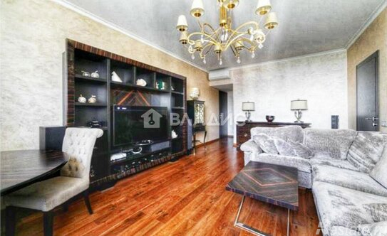 Продажа 5-комн квартиры на вторичном рынке Молодогвардейская улица,  д. 15