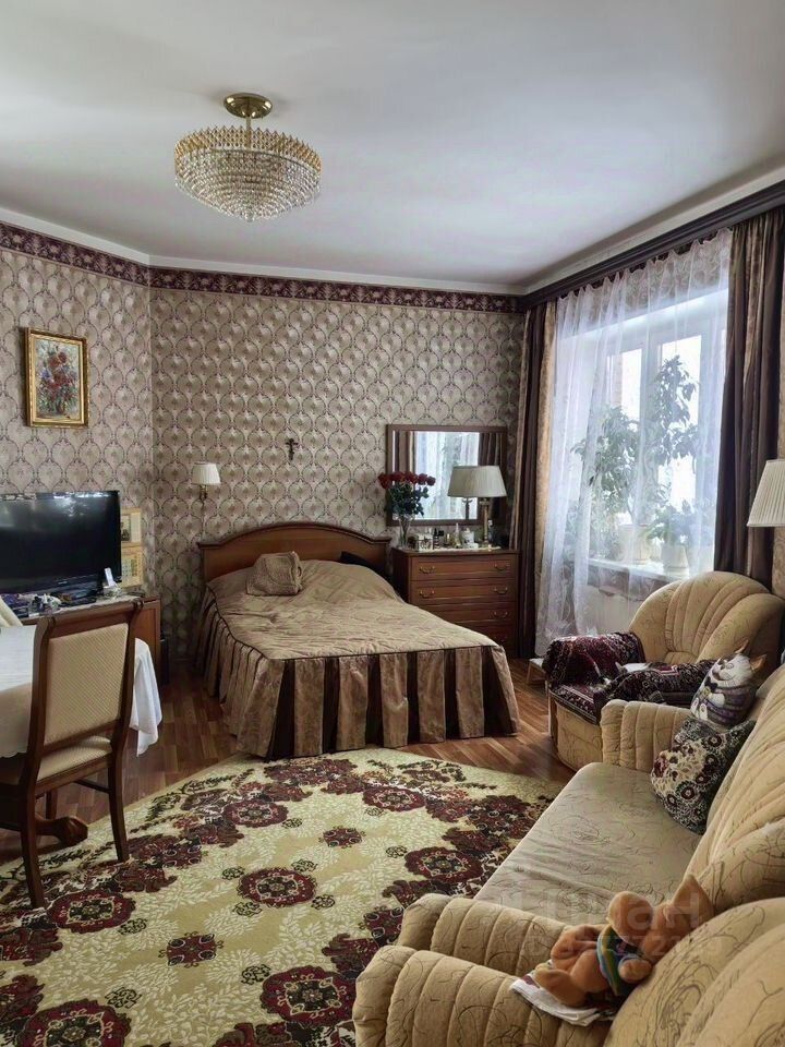 Продажа 4-комн квартиры на вторичном рынке улица Соловьиная Роща, 8