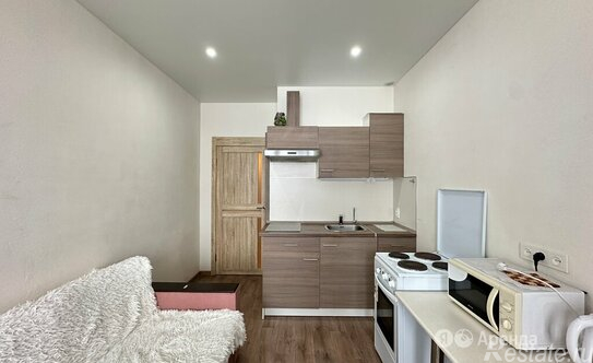 Аренда 2-комн квартиры на вторичном рынке улица Подвойского,  д. 8