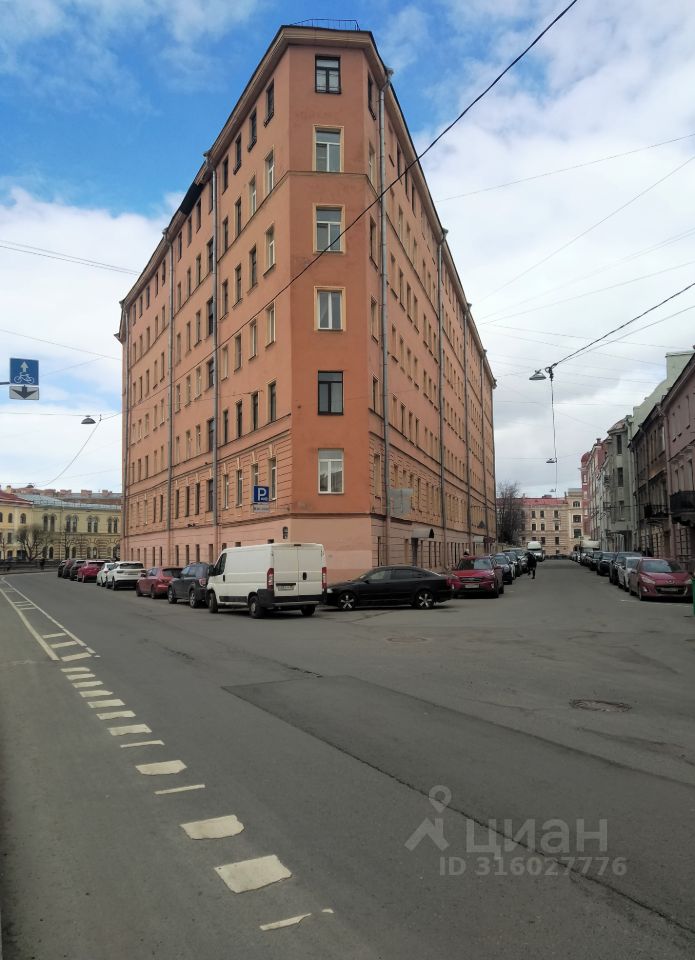 Продажа 4-комн квартиры на вторичном рынке Малая Подьяческая улица, 3