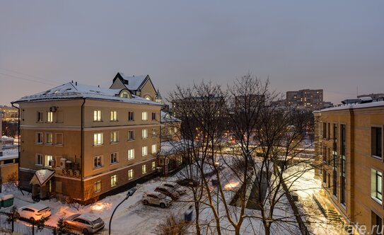 Продажа 3-комн квартиры на вторичном рынке Лаврский переулок