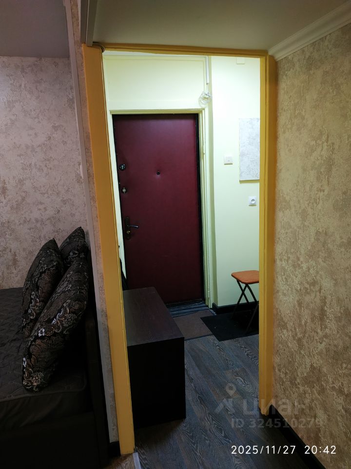 Аренда 1-комн квартиры на вторичном рынке Сторожевая улица,  д. 18А