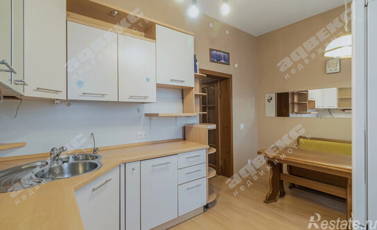 Продажа 3-комн квартиры на вторичном рынке ул Стахановцев,  д. 19