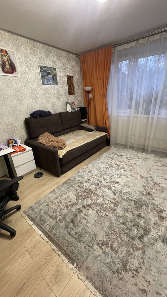 Продажа 3-комн квартиры на вторичном рынке Абрамцевская улица, 24К1