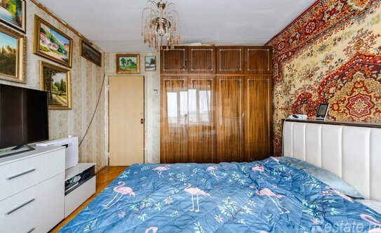 Продажа 2-комн квартиры на вторичном рынке улица Турку,  д. 15