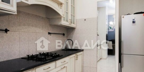 3-комн квартира Кирочная улица,  д. 47