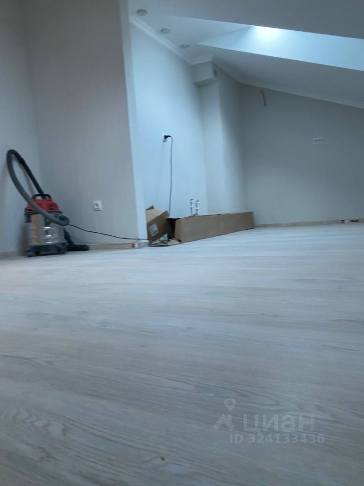 Продажа 1-комн квартиры на вторичном рынке 1-й мкр, Имени Свердлова пгт, 44