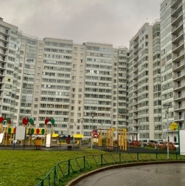 Продажа 2-комн квартиры на вторичном рынке Союзный пр-кт,  д. 4