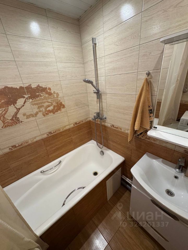 Продажа 2-комн квартиры на вторичном рынке улица Генерала Кузнецова, 13К2