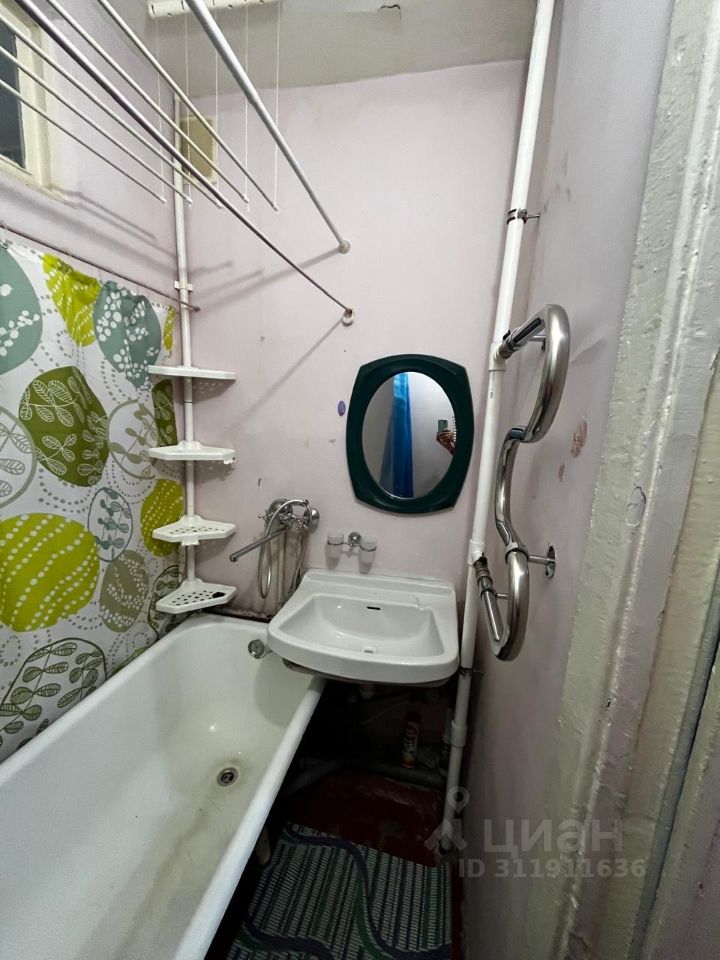 Продажа 2-комн квартиры на вторичном рынке Кронштадт, улица Аммермана, 4