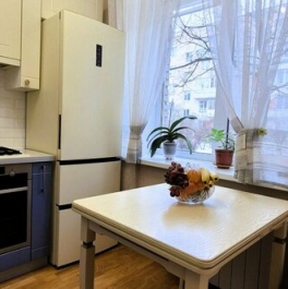 Продажа 2-комн квартиры на вторичном рынке ул Артиллерийская,  д. 5