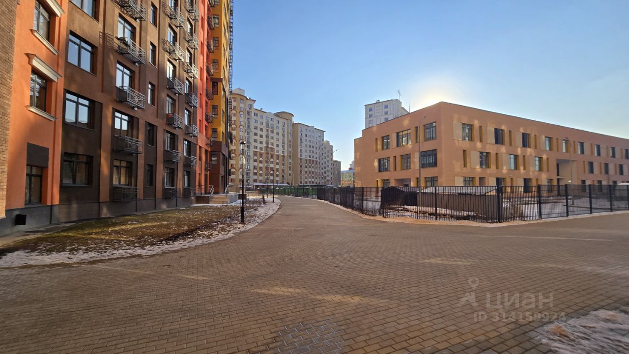 Продажа 1-комн квартиры на вторичном рынке пос. Развилка, проезд Римский, 13