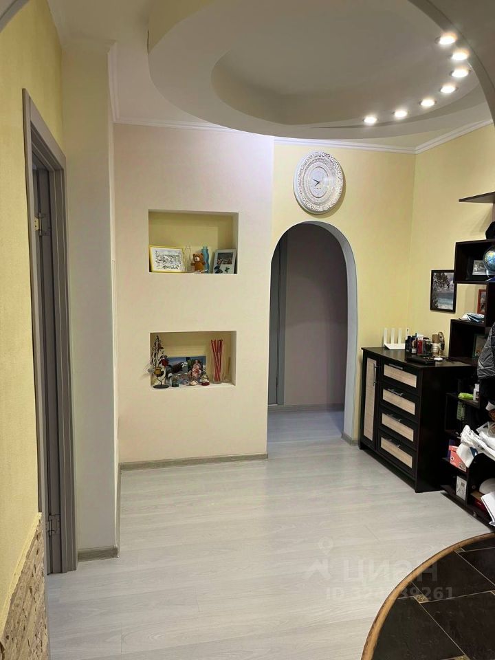 Продажа 3-комн квартиры на вторичном рынке улица Марьинский Парк, 17К2