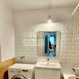 Продажа 3-комн квартиры на вторичном рынке Саларьевская ул,  д. 13 к2