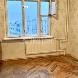 Продажа 2-комн квартиры на вторичном рынке проспект Ударников,  д. 38 к2