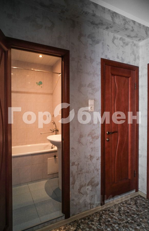 Продажа 2-комн квартиры на вторичном рынке Белореченская улица, 41К2