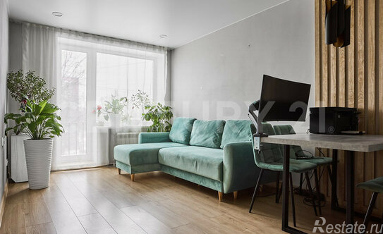 Продажа 3-комн квартиры на вторичном рынке Замшина улица,  д. 19