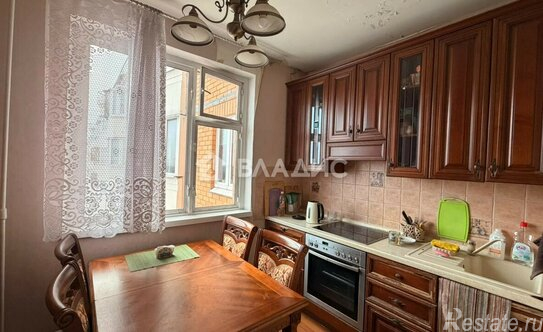 Продажа 1-комн квартиры на вторичном рынке Валентиновка, улица Горького,  д. 12