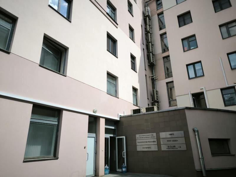 Аренда торгового помещения Цветной бр,  д. 24