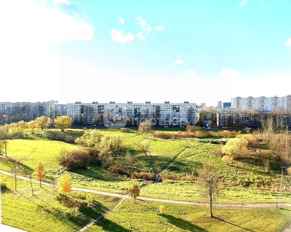 Продажа 3-комн квартиры на вторичном рынке улица Добровольцев, 38