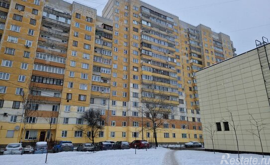 Продажа 1-комн квартиры на вторичном рынке Маршала Захарова ул,  д. 30,  к. 1