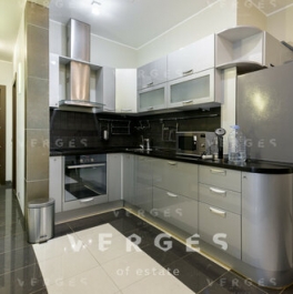 Продажа 3-комн квартиры на вторичном рынке Мосфильмовская улица,  д. 70 к2