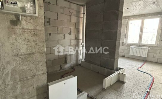 Продажа 2-комн квартиры на вторичном рынке Полярная ул,  д. 3