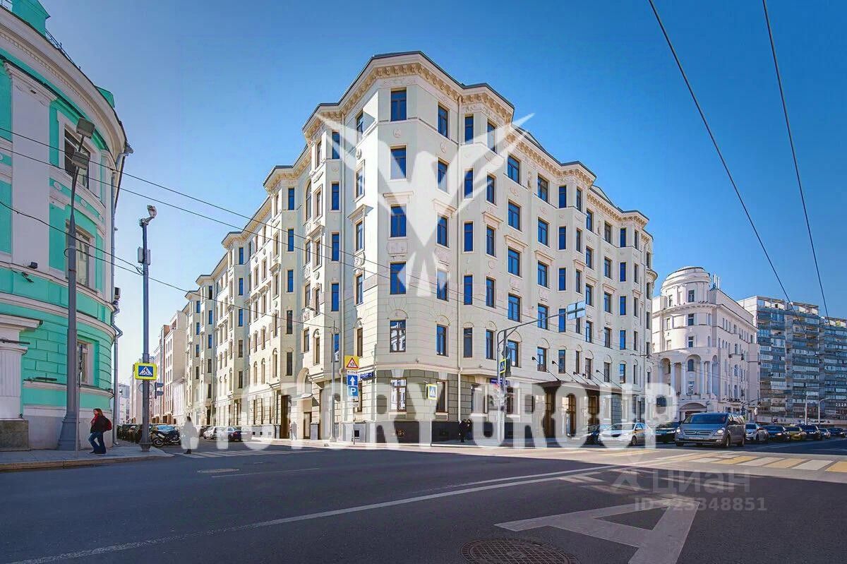 Продажа 2-комн квартиры на вторичном рынке улица Большая Полянка, 44