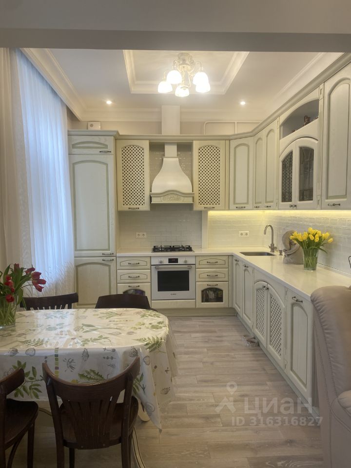 Продажа 4-комн квартиры на вторичном рынке улица Маршала Рыбалко, 5